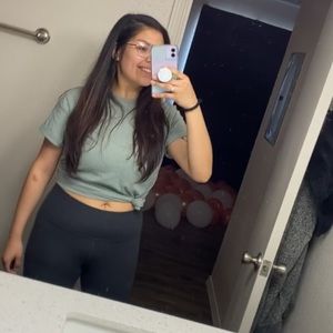 Meet your Posher, Emily